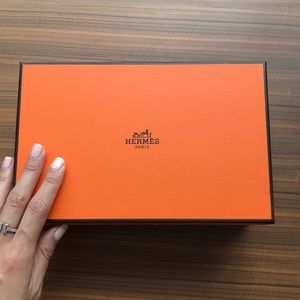 AUTHENTIC HERMÈS box